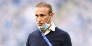 گل محمدی: بازیکنان پرسپولیس قهرمان واقعی هستند/VAR هم علیه ما بود/از هواداران عذرخواهی می کنم