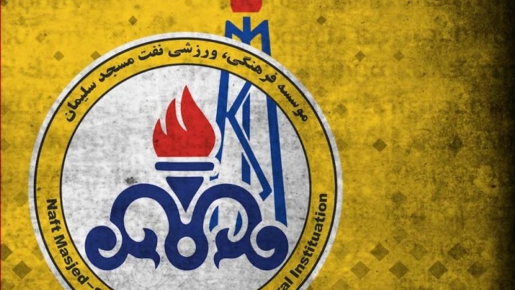 مسئولان سیاسی به جای دخالت در ورزش، به فکر برطرف کردن مشکلات زیرساختی باشند