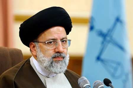 آیت الله رییسی: نباید دسترسی به وکیل آنچنان سخت باشد که تا به فردی پیشنهاد وکیل شد، بگوید توان هزینه کردن برای گرفتن وکیل را ندارم