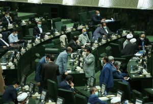 طرح ممنوعیت خروج مسئولان‌ تا قبل از ۱۴۰۰ به نتیجه می رسد/ شورای نگهبان نگاه همسو دارد