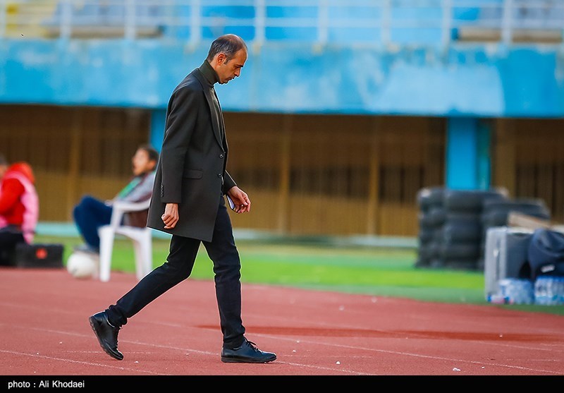 کنارهگیری نویدکیا از سرمربیگری سپاهان