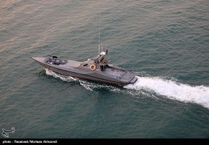 شناور باری حامل کالای قاچاق در سواحل ماهشهر توقیف شد