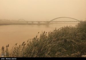 دوباره خاک آسمان استان خوزستان را تسخیر کرد/ کاهش دید و افزایش مراجعه به مراکز درمانی
