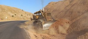 اجرای پروژه بهسازی محور روستایی “لَلَر” در اندیکا