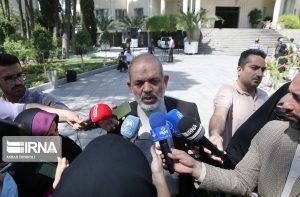 در حاشیه جلسه هیات دولت؛ وحیدی: مهاجران غیرقانونی باید کشور را ترک کنند