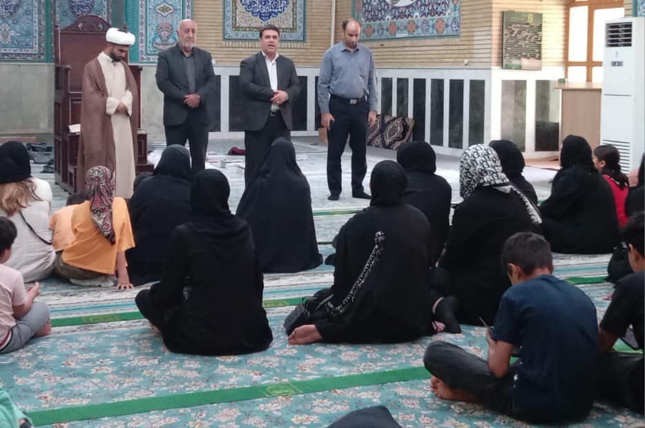 آیین اهدا ۱۵۰ کیف و لوازم تحریر دانش آموزان کم برخوردار زندانیان مسجدسلیمان