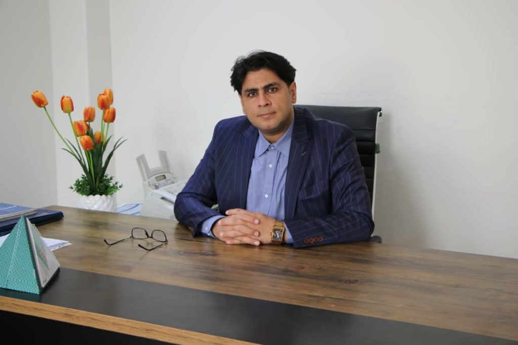 مرتضی بوستانی با حداکثر آرا بعنوان ریاست شورای اسلامی  شهر عنبر انتخاب شد