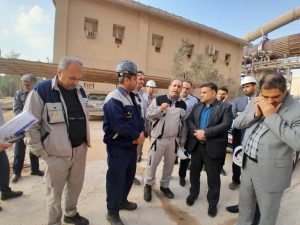 بازدید سرپرست فرمانداری مسجدسلیمان و مدیرکل صمت استان خوزستان از کارخانه سیمان کارون
