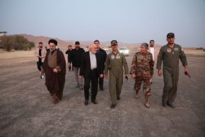 بازدید استاندار خوزستان از فرودگاه مسجدسلیمان