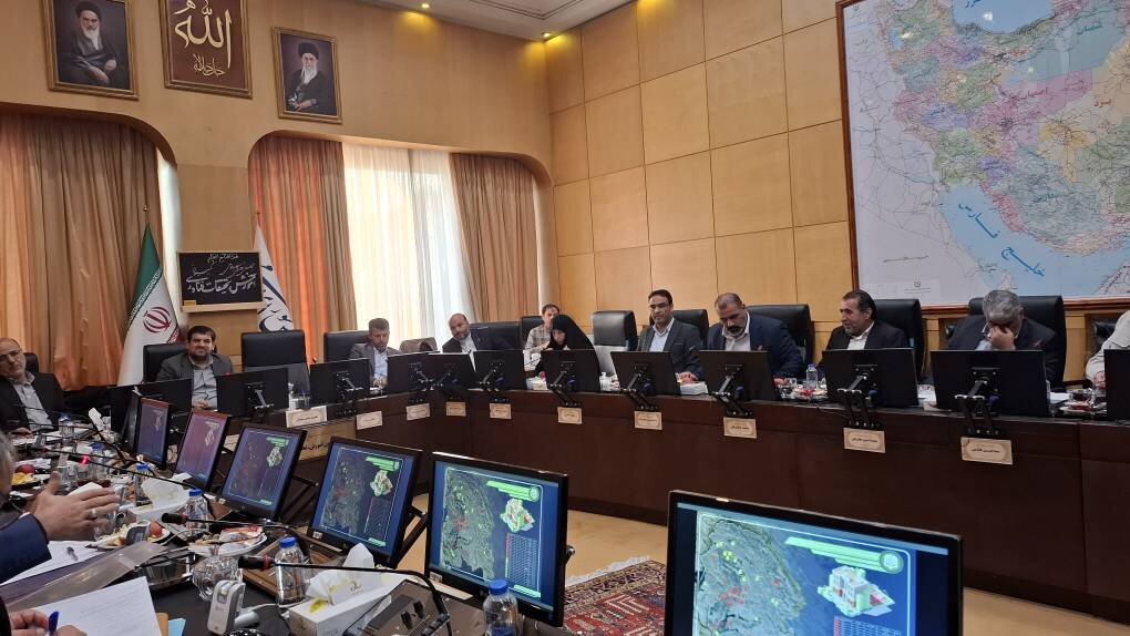 خوزستانِ نفتخیز، مدارسِ کانکسی و تخریبی دارد/ فاصله شاخصهای آموزشی خوزستان با میانگین کشور نگرانکننده است/ مسئولیت اجتماعی شرکتهای نفتی در قبال آموزش خوزستان باید واقعی شود