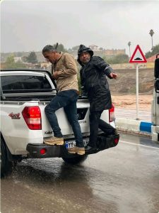 اینجا مسجدسلیمان است ،درنگی بر نمایش‌های تبلیغاتی در میدان فاجعه